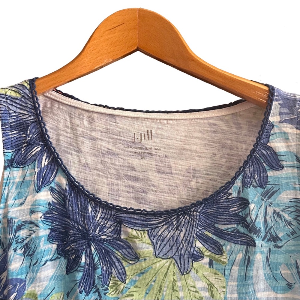 J Jill Embroidered Print Tank Blue Green White Tropical Slub Knit XS Extra Small - Picture 2 of 7